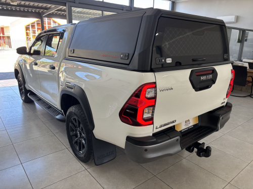 Toyota Hilux 2.8 4x4 A/t D/cab  48V in Namibia