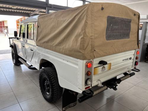 Land Rover Defender 130 Puma 2.2 D/cab in Namibia