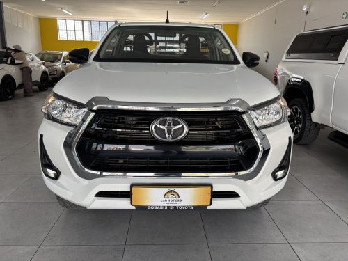 Toyota Hilux 2.4 S/cab 4x4 M/t in Namibia
