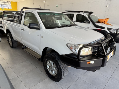 Toyota Hilux D4d 2.5 2x4 M/t SRX in Namibia