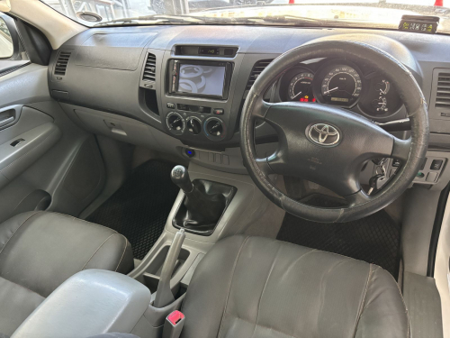 Toyota Hilux D4d 2.5 2x4 M/t SRX in Namibia