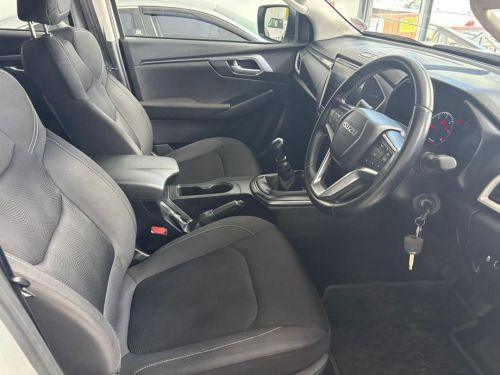 Isuzu D Max 1.9 LS D/cab 2x4 M/t in Namibia