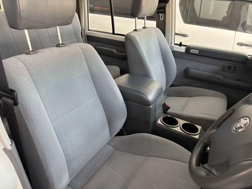 Toyota Land cruiser D/cab 4.5 V8 Diesel in Namibia