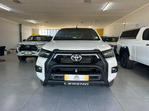 Toyota Hilux Legend 2.8 Ex/cab 2x4 M/t in Namibia