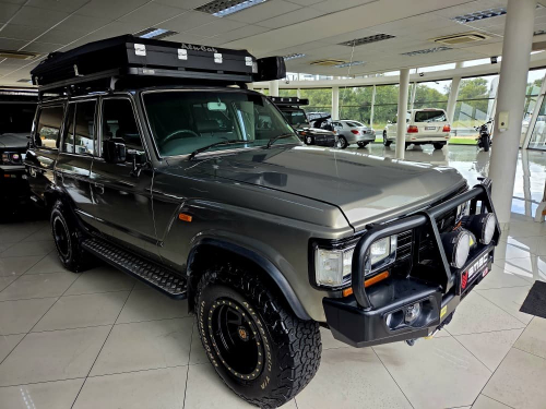 Toyota Landcruiser 3F 4x4 MT in Namibia