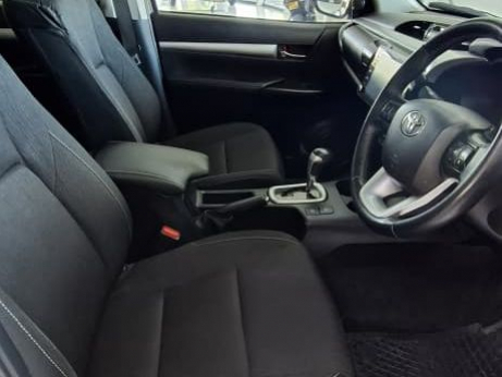 Toyota Hilux 2.8 Gd 6 Raider 4x4 AT in Namibia