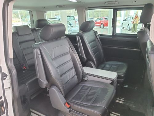 Volkswagen Caravelle Highline 2.0 Bi Tdi 146 Kw 4M DSG in Namibia
