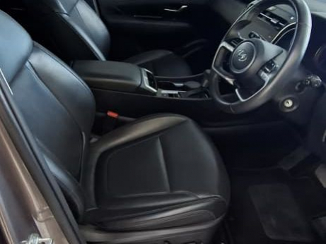 Hyundai Tucson 2.0 Executive A/t in Namibia