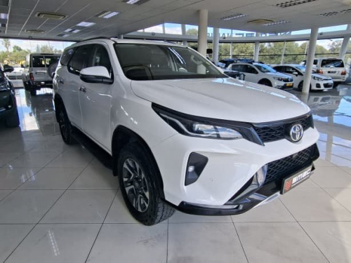 Toyota Fortuner 2.4 GD-6 AT 4x4 in Namibia