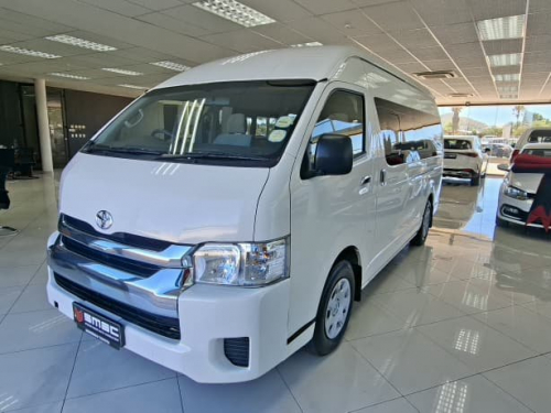 Toyota Quantum Hiace 2.5 D-4D GL 14 Seat MT in Namibia