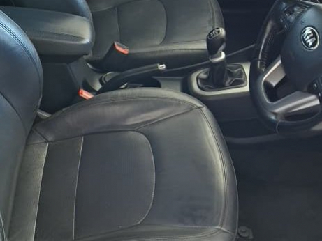 Kia Rio 1.4 Tec MT in Namibia