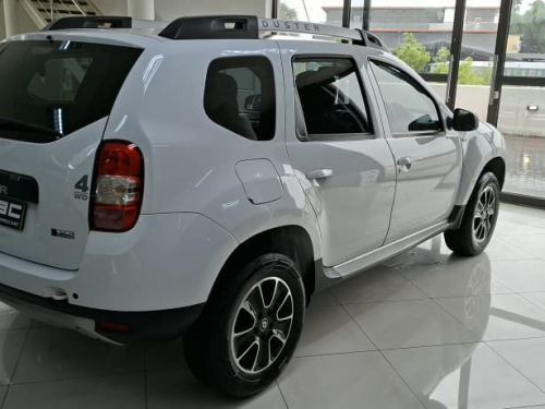 Renault Duster 1.5 DCI Dynamique 4x4 MT in Namibia