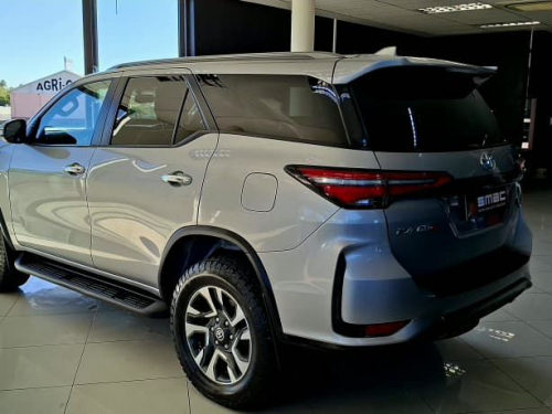 Toyota Fortuner 2.4 GD-6 4x4 AT in Namibia