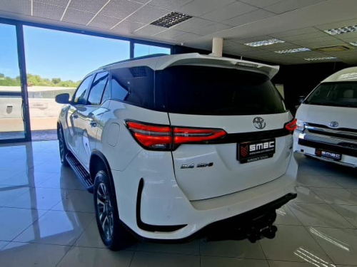 Toyota Fortuner 2.4  GD-6 4X4 AT in Namibia
