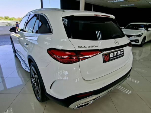 Mercedes-Benz GLC 300d 4MATIC  AT in Namibia