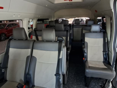 Toyota Quantum 2.8 GL SLWB AT 14 Seater in Namibia