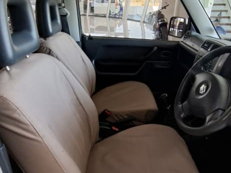 Suzuki Jimny 1.4 4x4 MT in Namibia