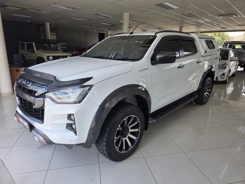 Pre-owned Isuzu D-MAX 3.0 DDI V-CROSS Hi-Ride AT for sale in 