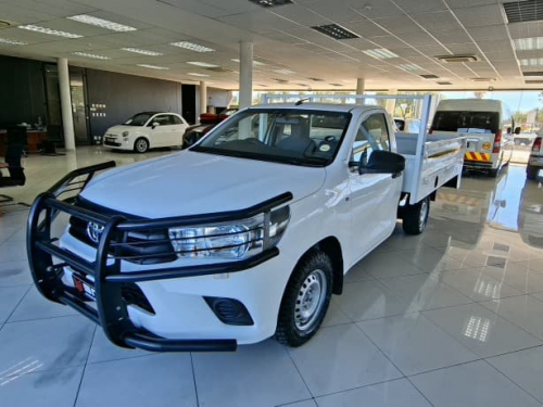 Used Toyota Hilux 2.0 VVTI A/C MT for sale in Windhoek