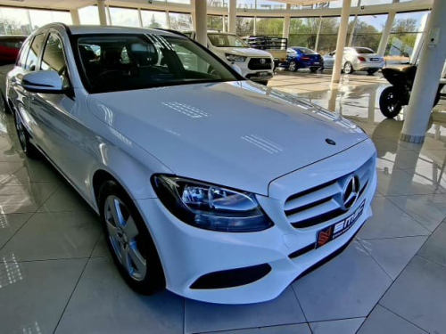 Mercedes-Benz C200 Estate AT 2.0 in Namibia