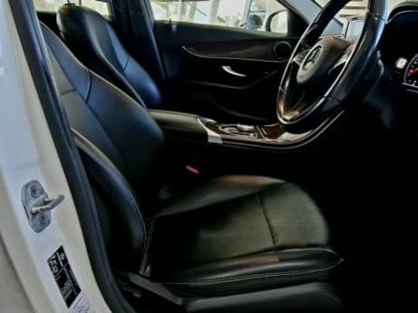 Mercedes-Benz C200 Estate AT 2.0 in Namibia