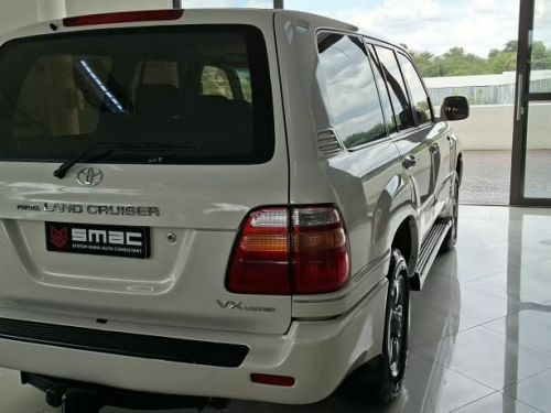 Toyota Land Cruiser 100 4.2 TD VX in Namibia