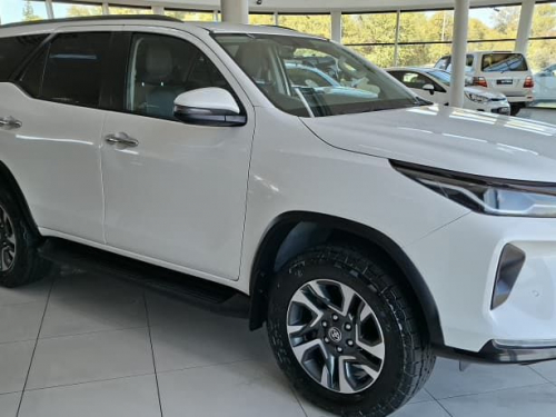 Toyota Fortuner 2.4 GD-6 4x4 AT in Namibia