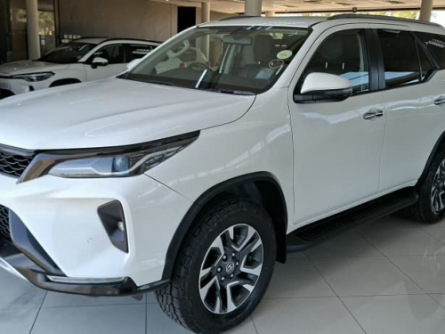 Used Toyota Fortuner 2.4 GD-6 4x4 AT for sale in Windhoek