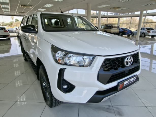 Toyota Hilux 2.4 GD-6 4x4 AT in Namibia
