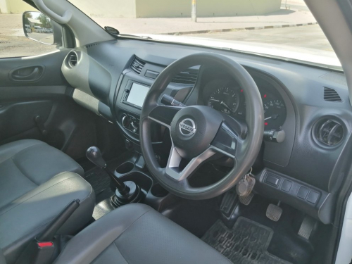 Nissan NAVARA 2.5DDTI XE S/C 4X4 in Namibia