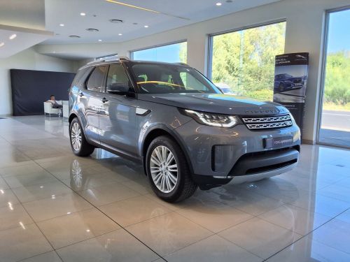 Land Rover DISCOVERY  30 TD 6 HSE in Namibia