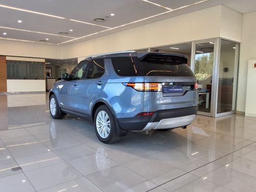 Land Rover DISCOVERY  30 TD 6 HSE in Namibia