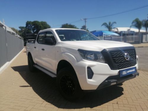 Pre-owned Nissan NAVARA 2.5 D XE D/C 4X4 for sale in 