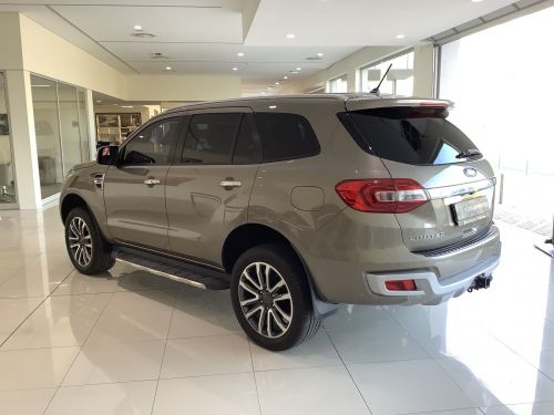 Ford EVEREST  20D BI-TURBO LTD 4x4 A/T in Namibia