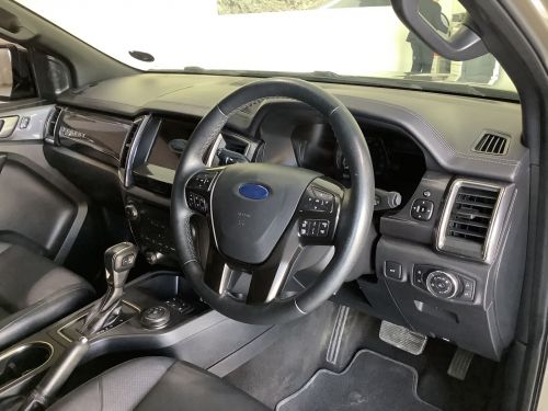 Ford EVEREST  20D BI-TURBO LTD 4x4 A/T in Namibia