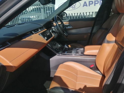 Land Rover RANGE ROVER VELAR 20D HSE R-DYNAMIC in Namibia