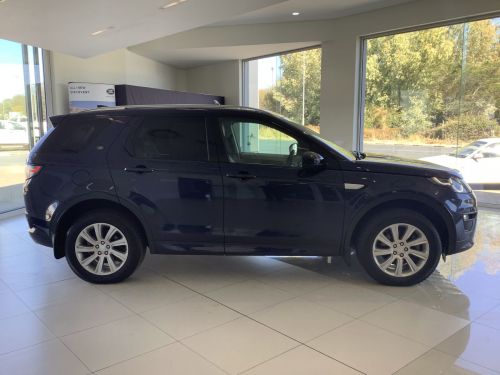 Land Rover DISCOVERY SPORT 2.0i4D HSE in Namibia