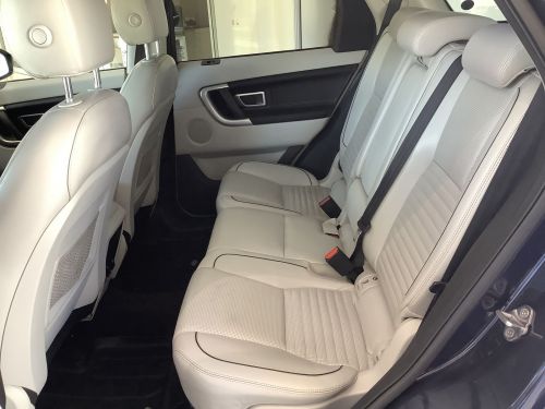 Land Rover DISCOVERY SPORT 2.0i4D HSE in Namibia