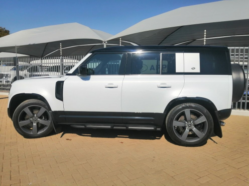 Land Rover DEFENDER  110 P525 V8 386KW in Namibia