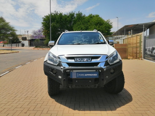 Isuzu KB	300 D-TEQ LX A/T 4X4 P/U D/C in Namibia