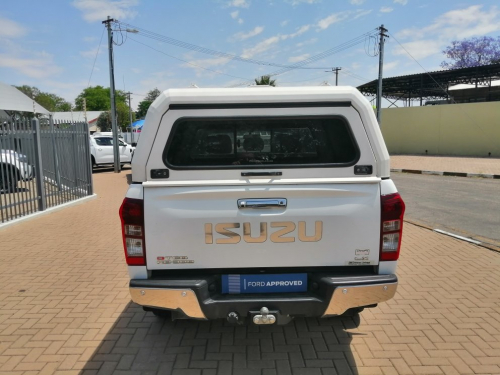 Isuzu KB	300 D-TEQ LX A/T 4X4 P/U D/C in Namibia
