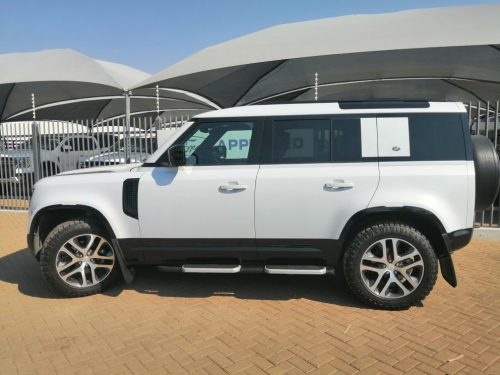 Land Rover DEFENDER 110 D240 HSE 177KW in Namibia