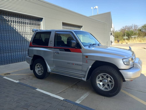 Mitsubishi PAJERO 3,5 GLS in Namibia