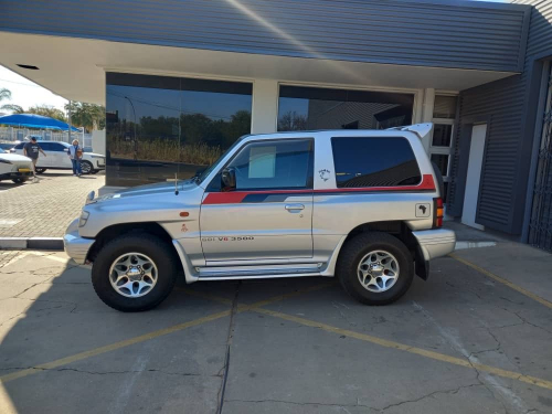 Used Mitsubishi PAJERO 3,5 GLS for sale in Windhoek