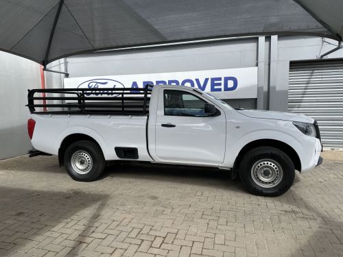 Nissan NAVARA 2.5 XE 4X4 MAN in Namibia