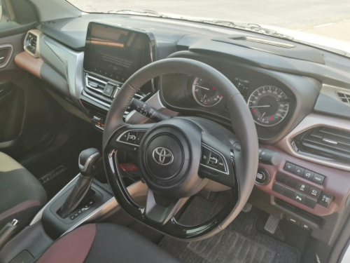 Toyota STARLET CROSS XR 1.5L AUTO in Namibia