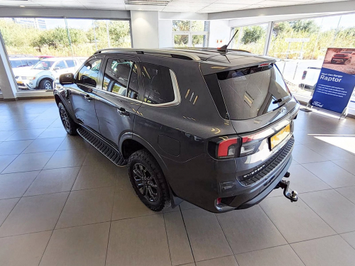 Ford EVEREST 30V6 PLATINUM 4X4 A/T in Namibia