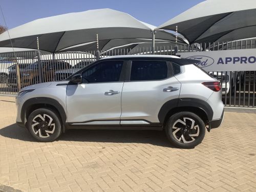 Nissan MAGNITE 1.0 ACENTA PLUS CVT in Namibia