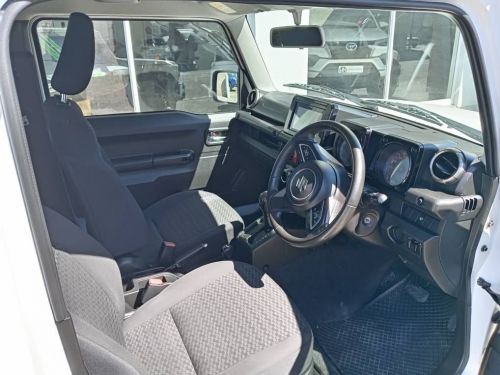 Suzuki Jimny 1.5 GLX Auto in Namibia