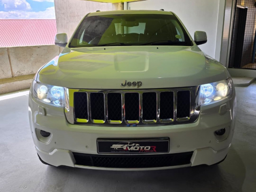 Jeep Grand Cherokee 3.0 V6 Crd Overland in Namibia
